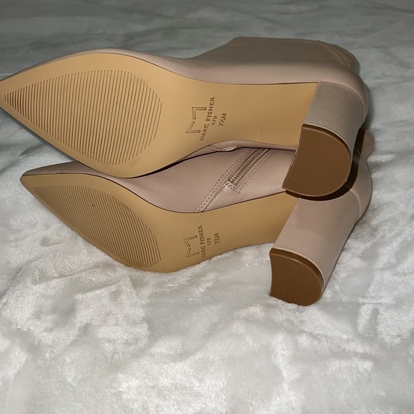 🆕 Marc Fisher, Light Natural Leather Booties. - Picture 9 of 10